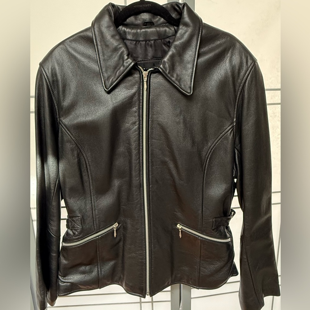 Wilson Women's Classic Black Leather Jacket